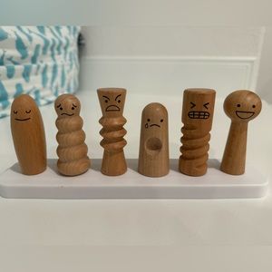Lovevery Wooden Emotion Montessori Peg Toy